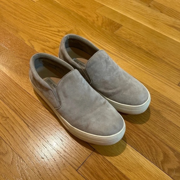 Steve Madden Gills gray suede slip on sneaker - Picture 6 of 6